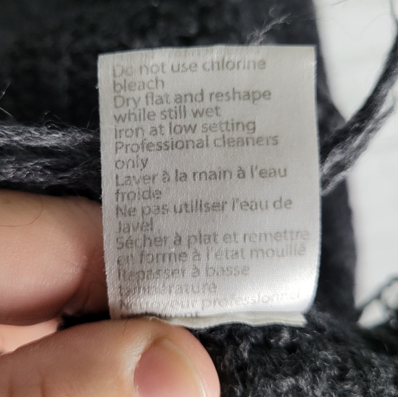 COUPE COLLECTION | wool/alpaca/mohair knit fringe cropped turtleneck sweater - Picture 7 of 7